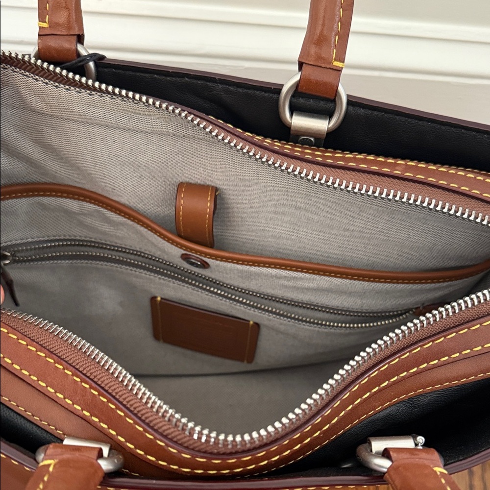 Coach Rogue Brief in Brown Glove-tanned Leather NWT - Picture 3 of 7